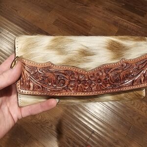 Elegant Brown and Cream Leather Wallet